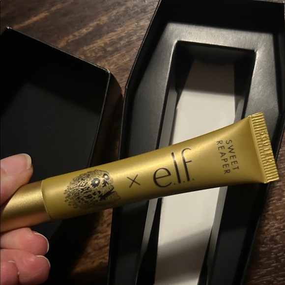 e.l.f. x Liquid Death Sweet Reaper - Picture 3 of 3